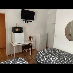 Habitación con 2 Camas Individuales